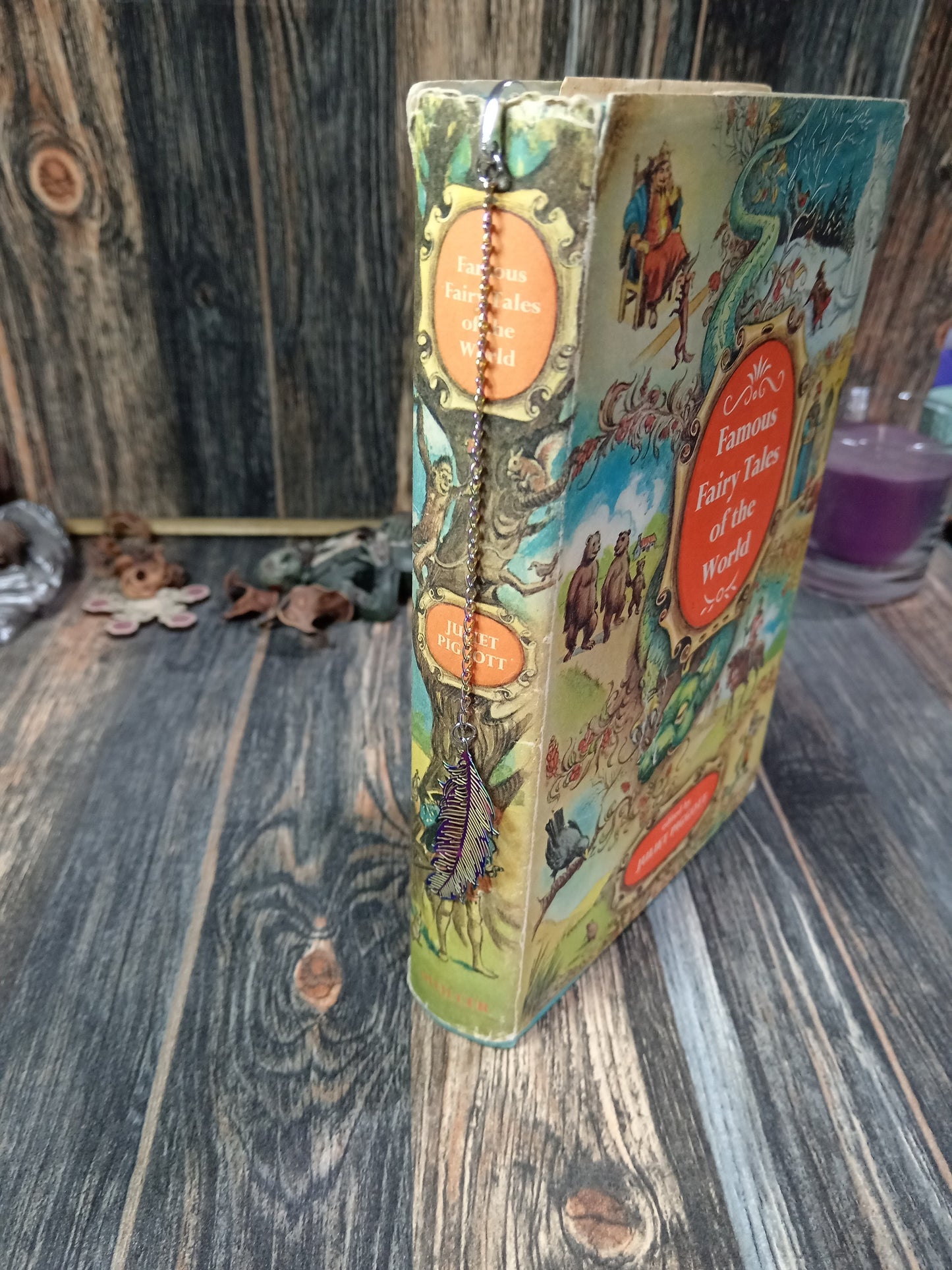 Metal Charm Hook Bookmarks - Feather