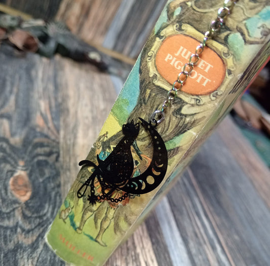 Metal Charm Hook Bookmarks - Moon Cat