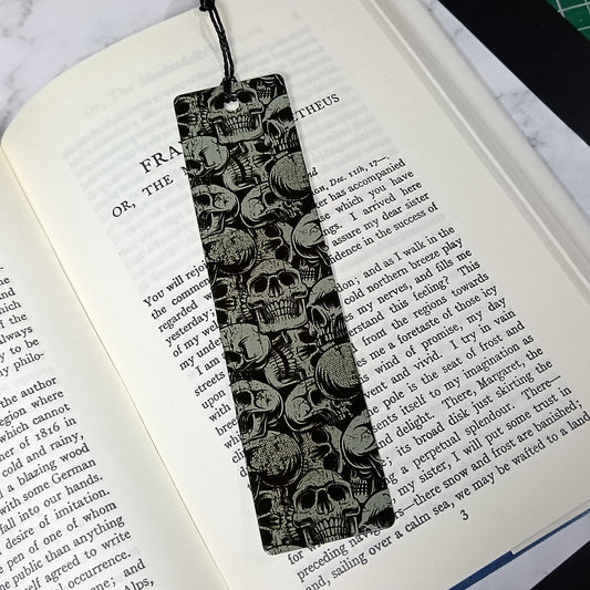 Metal Bookmarks - Black and Grey Skulls