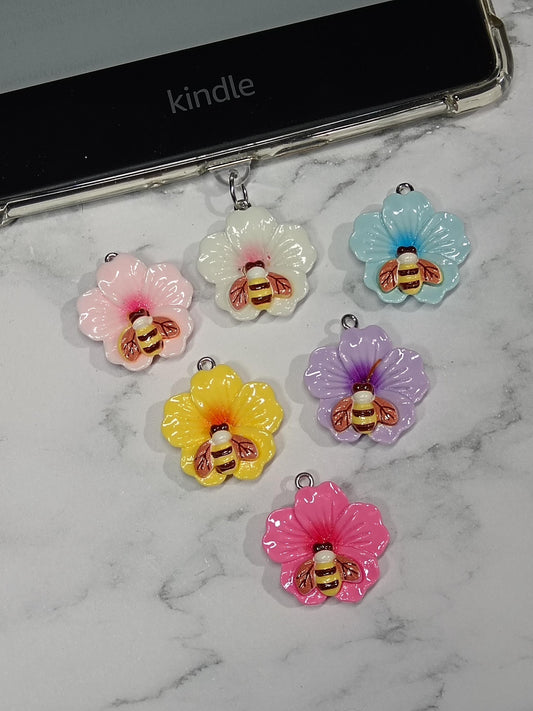 USB Dust Plug E-reader Charms - Flower with Bee