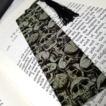 Metal Bookmarks - Black and Grey Skulls